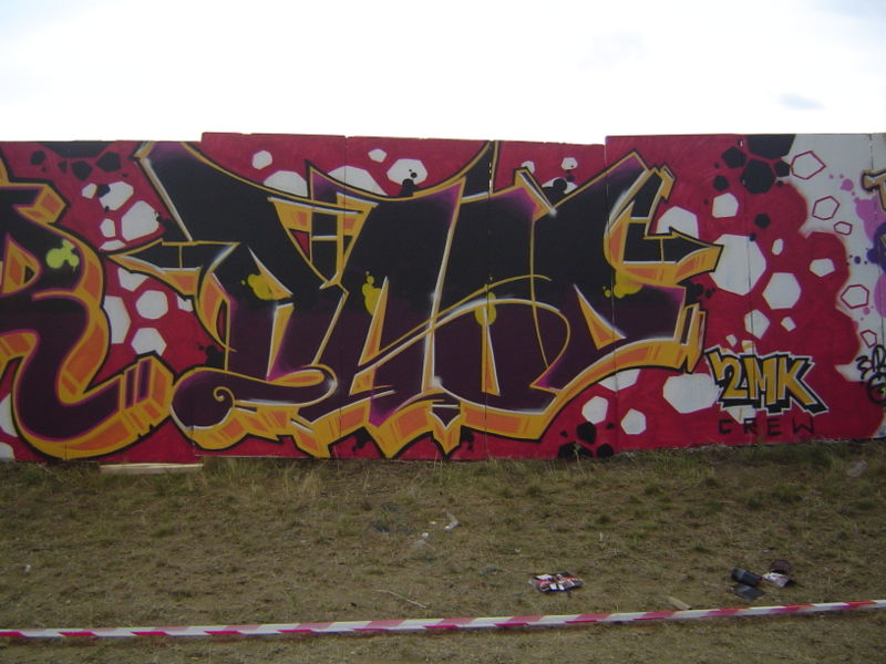 800px-Graffiti_piece.jpg