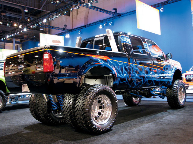 0803tr_02_z+2007_sema+ford_duallie_truck.jpg
